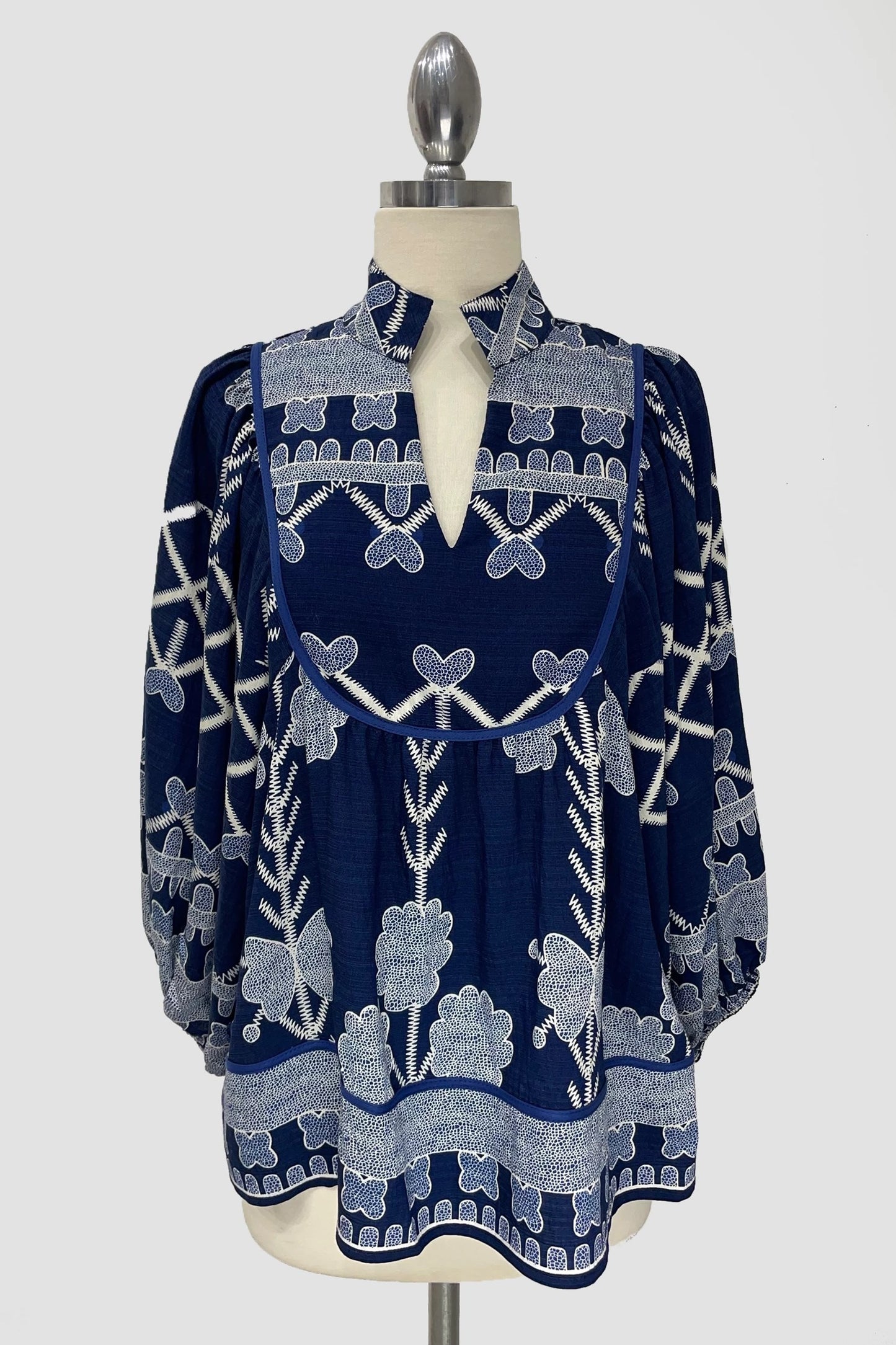 Barrel Navy and White Top